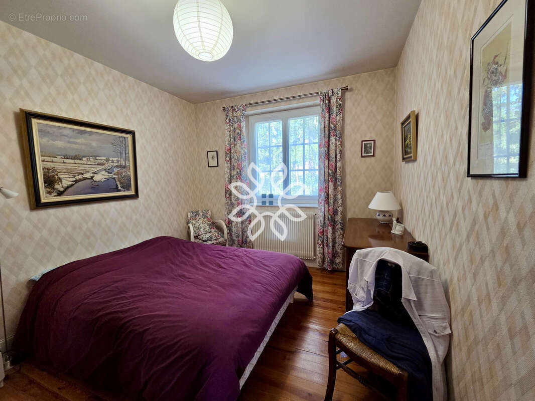 Maison familiale 5 chambres à Brioude avec terrain - photo 11