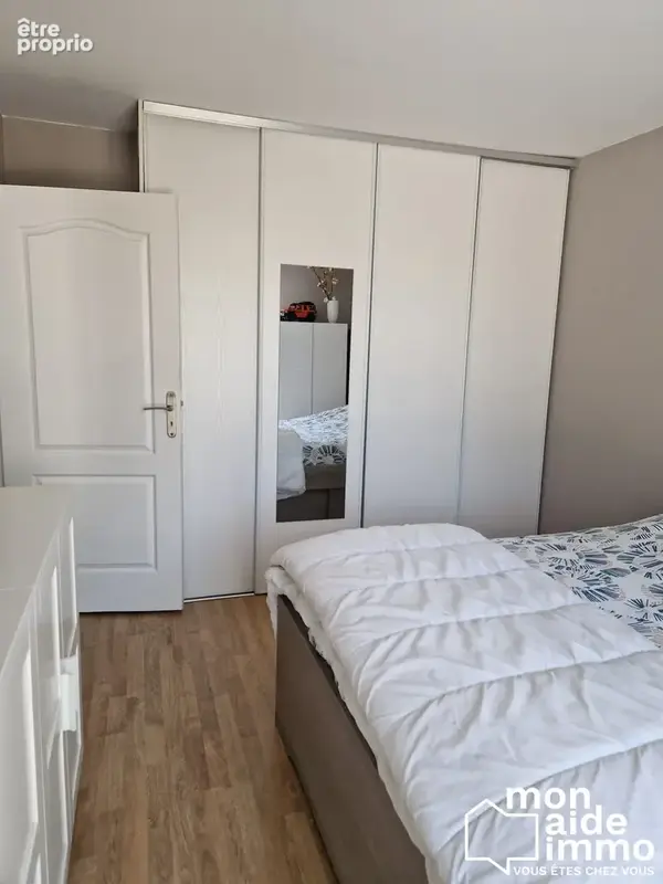 Maison 88 m² à Fargues-Saint-Hilaire  - photo 5