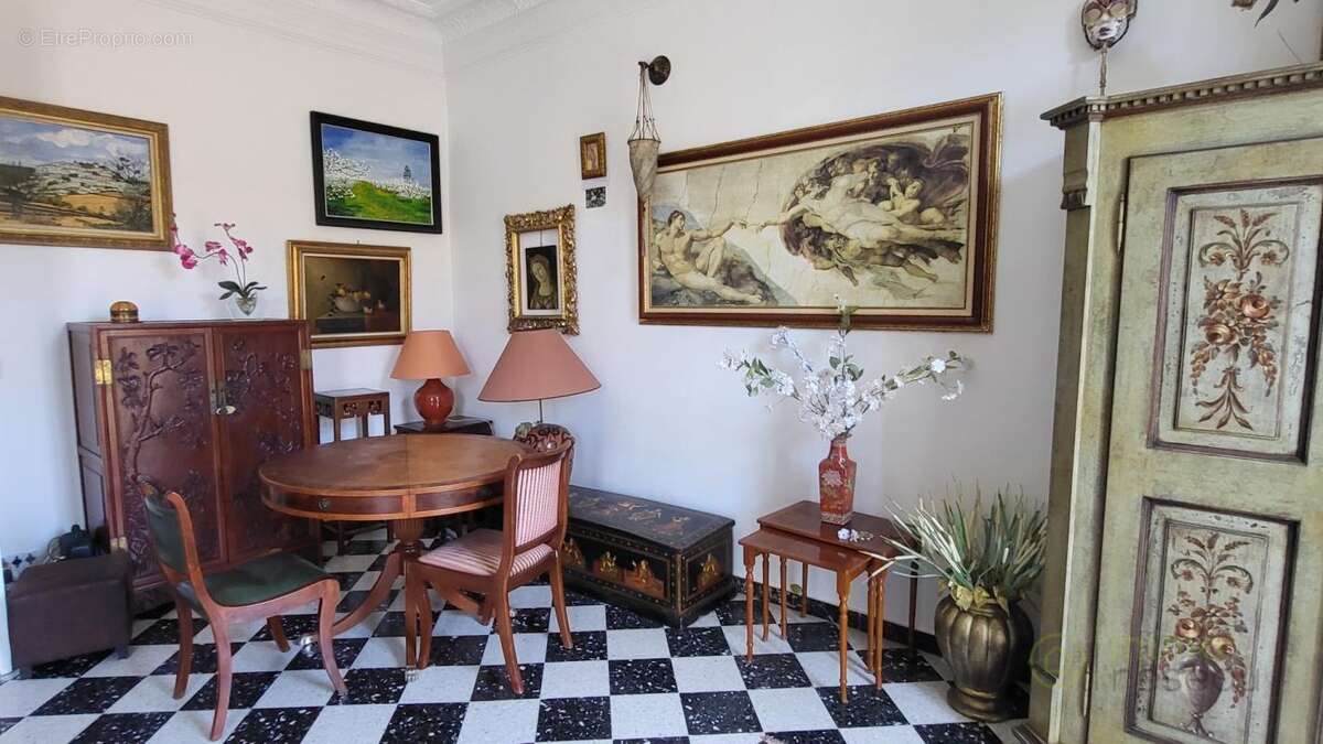Appartement à MENTON