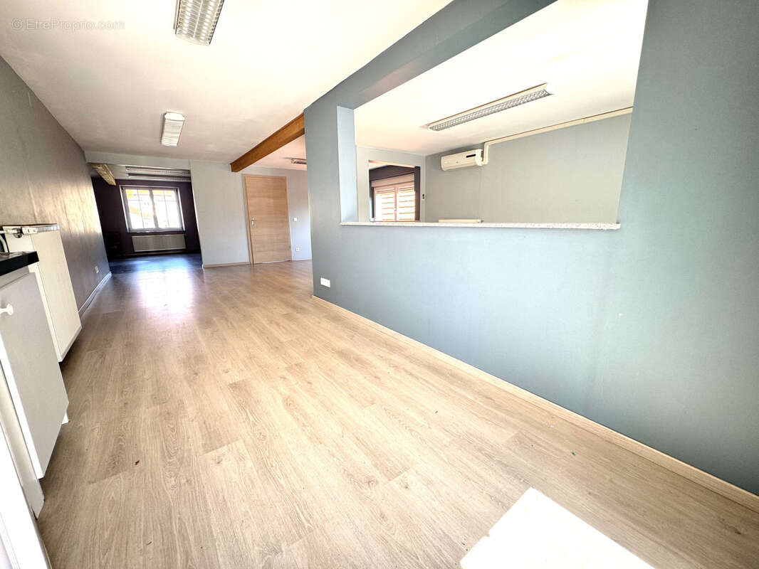SARRALBE - Immeuble à gros potentiel de cashflow ! 6P + garage - photo 14