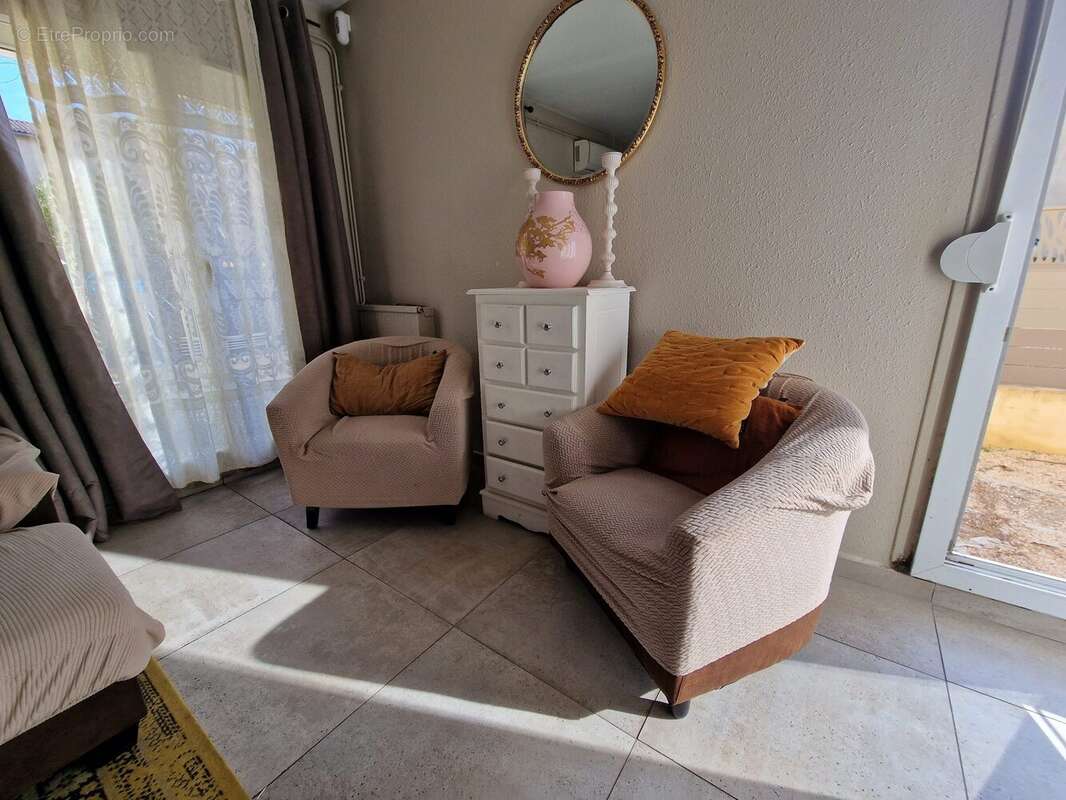 Appartement à L'ISLE-SUR-LA-SORGUE