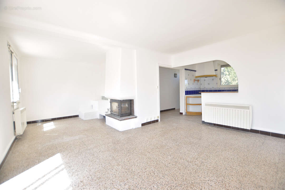 Maison à BOUILLARGUES