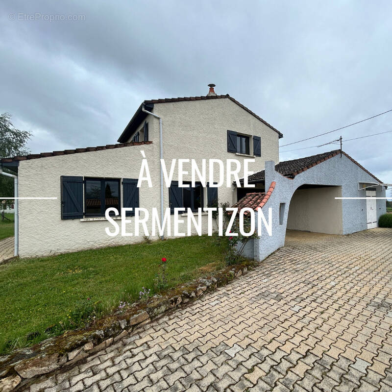 Maison à SERMENTIZON