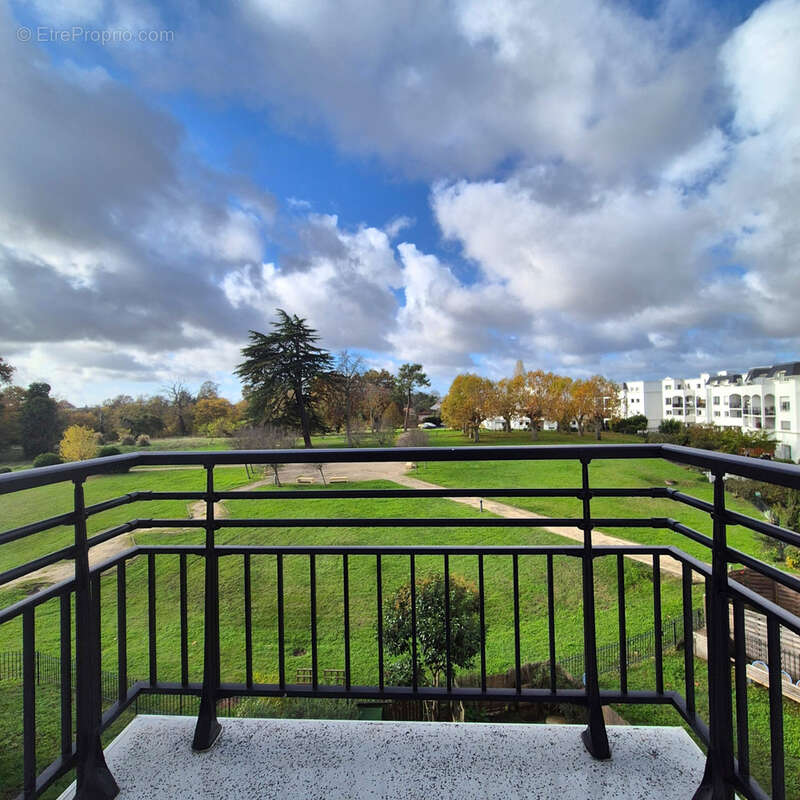 Appartement à VILLENAVE-D&#039;ORNON