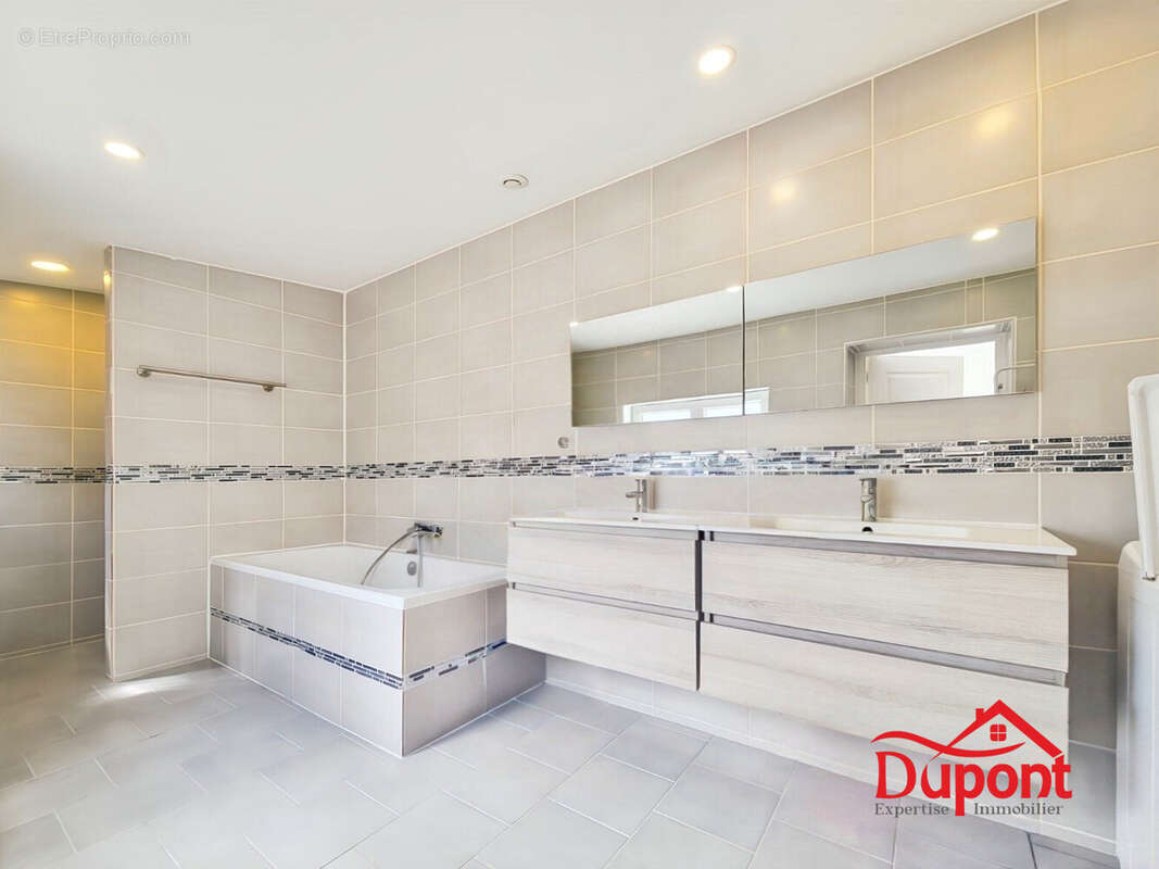 Maison à LE CATEAU-CAMBRESIS