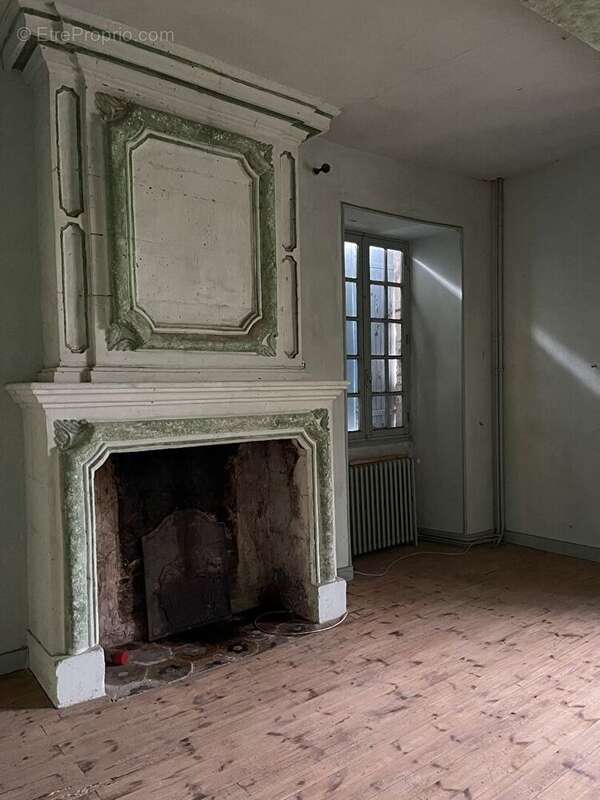 Maison à TRELISSAC