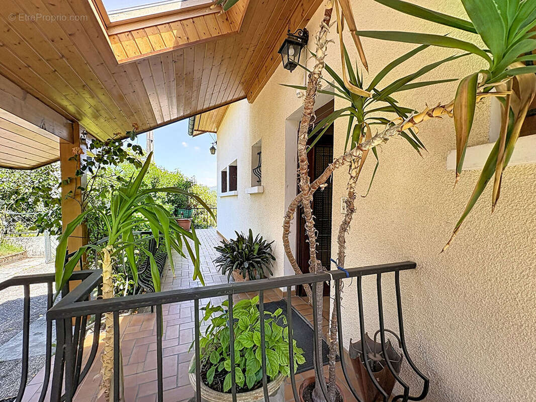 Appartement à AMANCY