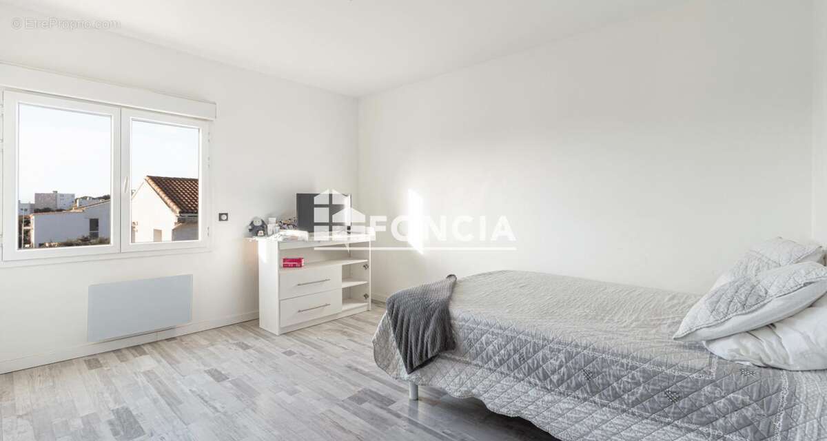 Appartement à PORT-DE-BOUC