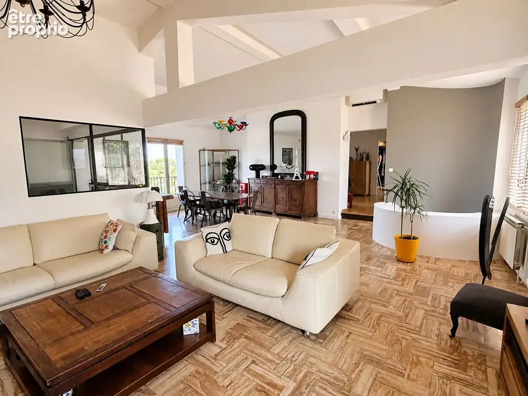 PREIXAN - 10 Mns Carcassonne - Maison 185 m² habitables avec piscine, garage et terrain clos de 2 900 m² - photo 5