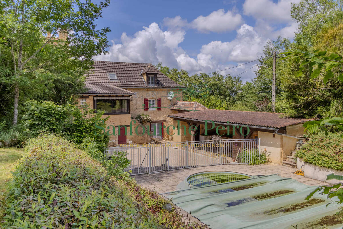 Maison à SAINT-CIRQ-MADELON