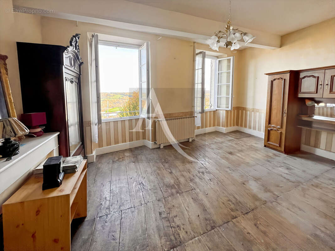 Maison à TOURNON-D&#039;AGENAIS