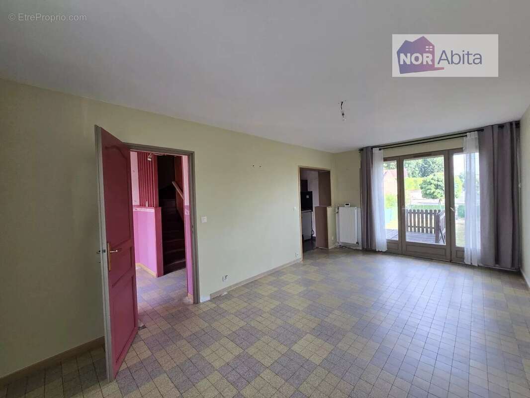 Maison bel étage à Allennes-les-Marais, - photo 3