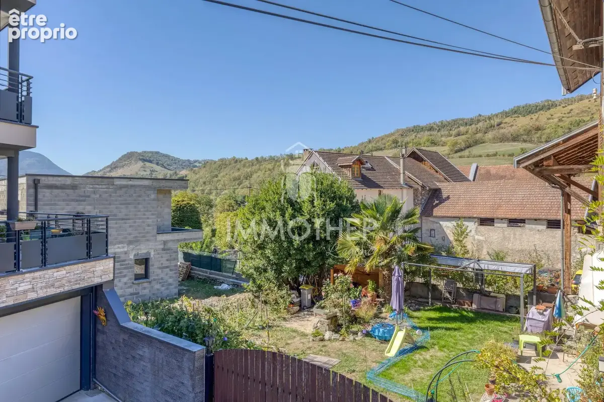 Maison 5 pièces 74 m² à vendre à Vaulnaveys-Le-Haut (38410) - photo 2