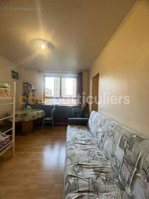 Appartement à PARIS-19E