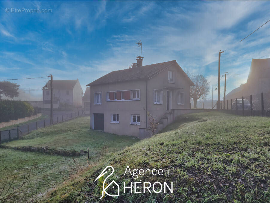 Maison à SAINT-PIERRE-LES-NEMOURS