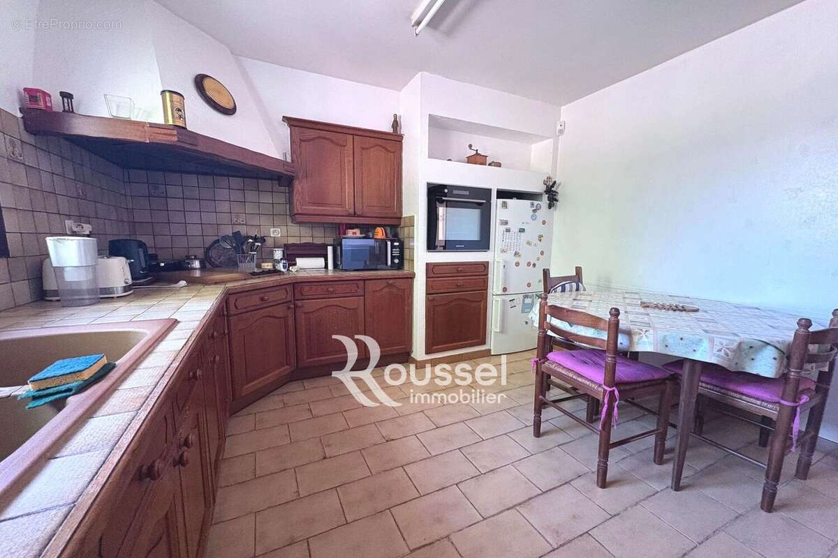 Maison à POUSSAN
