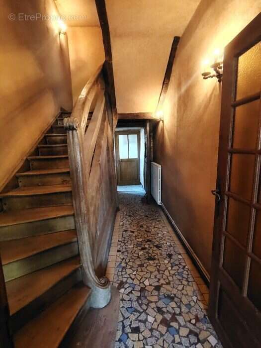Maison à CHATELUS-MALVALEIX