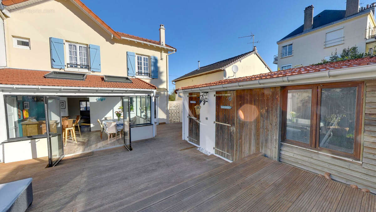 Maison à BRY-SUR-MARNE