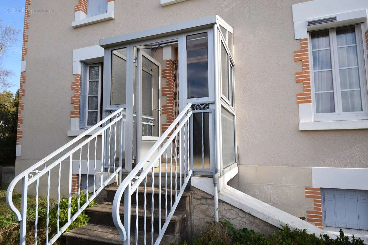 Maison des années 1930 avec jardin clos à Saint-Brice-sur-Vienne - Coup de coeur de l'agence - photo 5