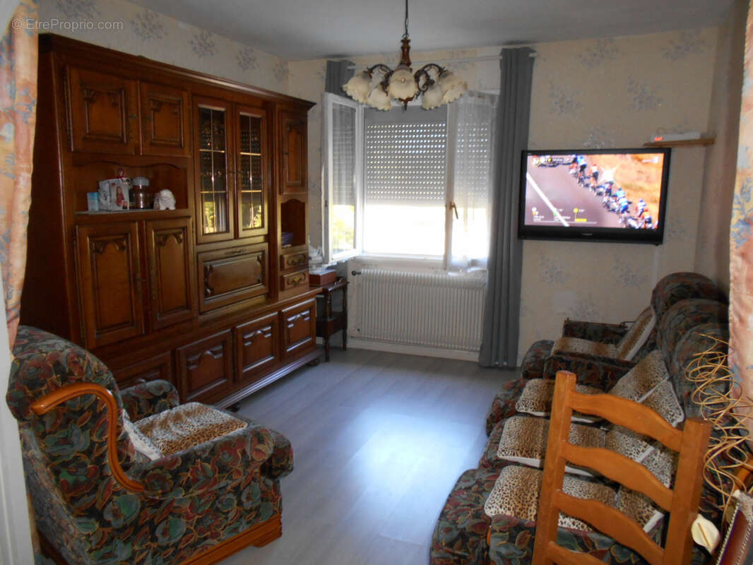 Maison à SAINT-GEORGES-SUR-LA-PREE