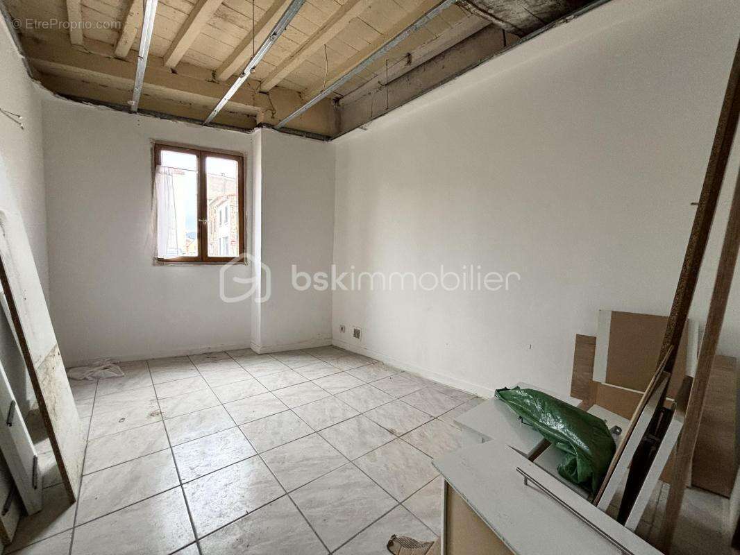 Immeuble de rapport – 4 appartements T2 d’environ 35 m² chacun – Vinça (66) - photo 5
