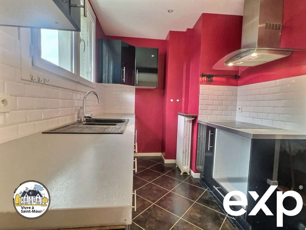 Appartement à SAINT-MAUR-DES-FOSSES