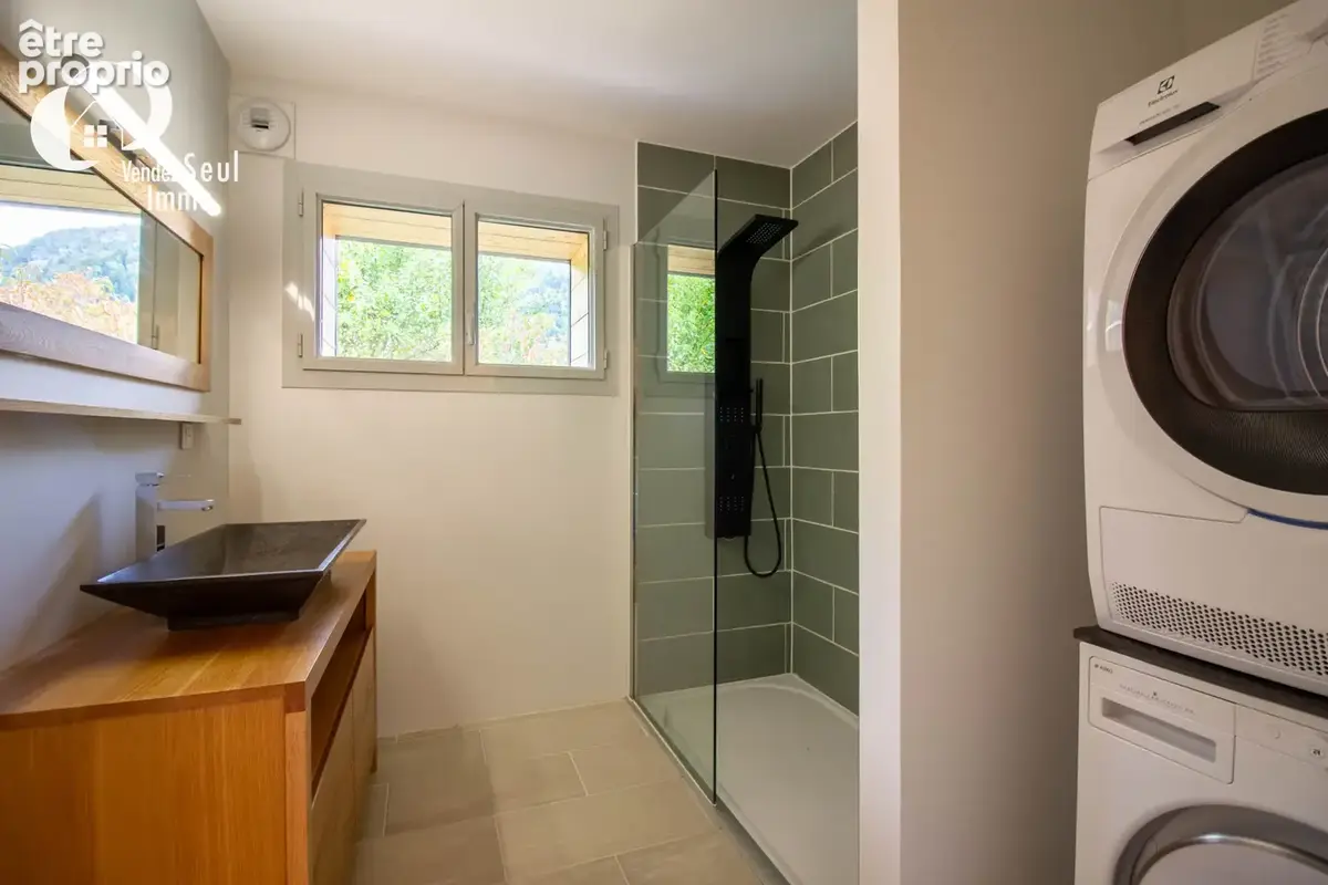 Maison 183,27 m2 - 6 chambres - Terrain 1169 m2 - photo 9