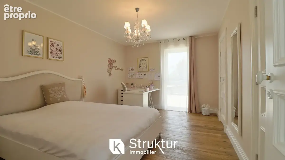 Maison 290 m² à Roussy-Le-Village  - photo 15
