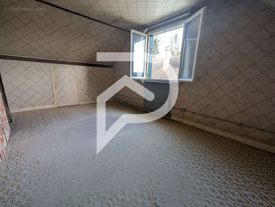 Maison à GRISY-LES-PLATRES