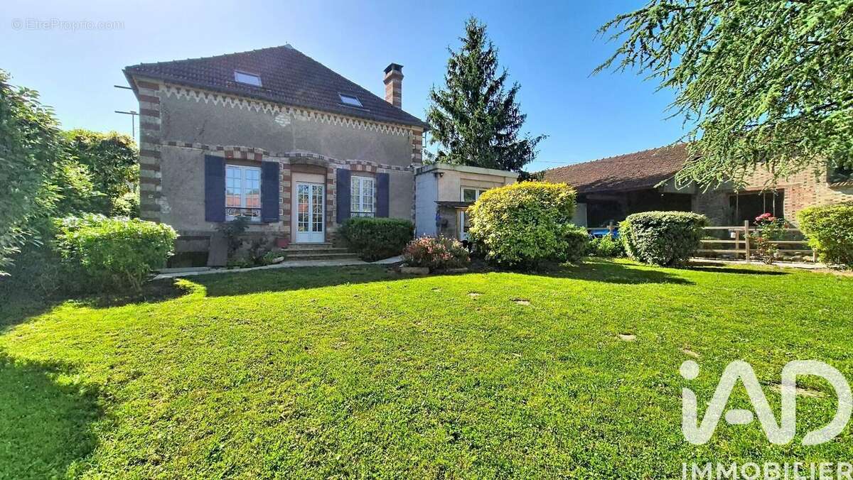 Photo 3 - Maison à VINNEUF