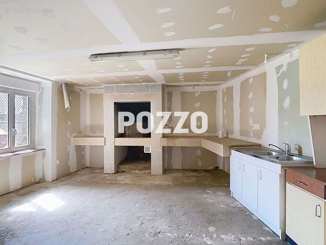 A Vendre - Sacey - Maison 7 pièce(s) 166 m² - photo 5