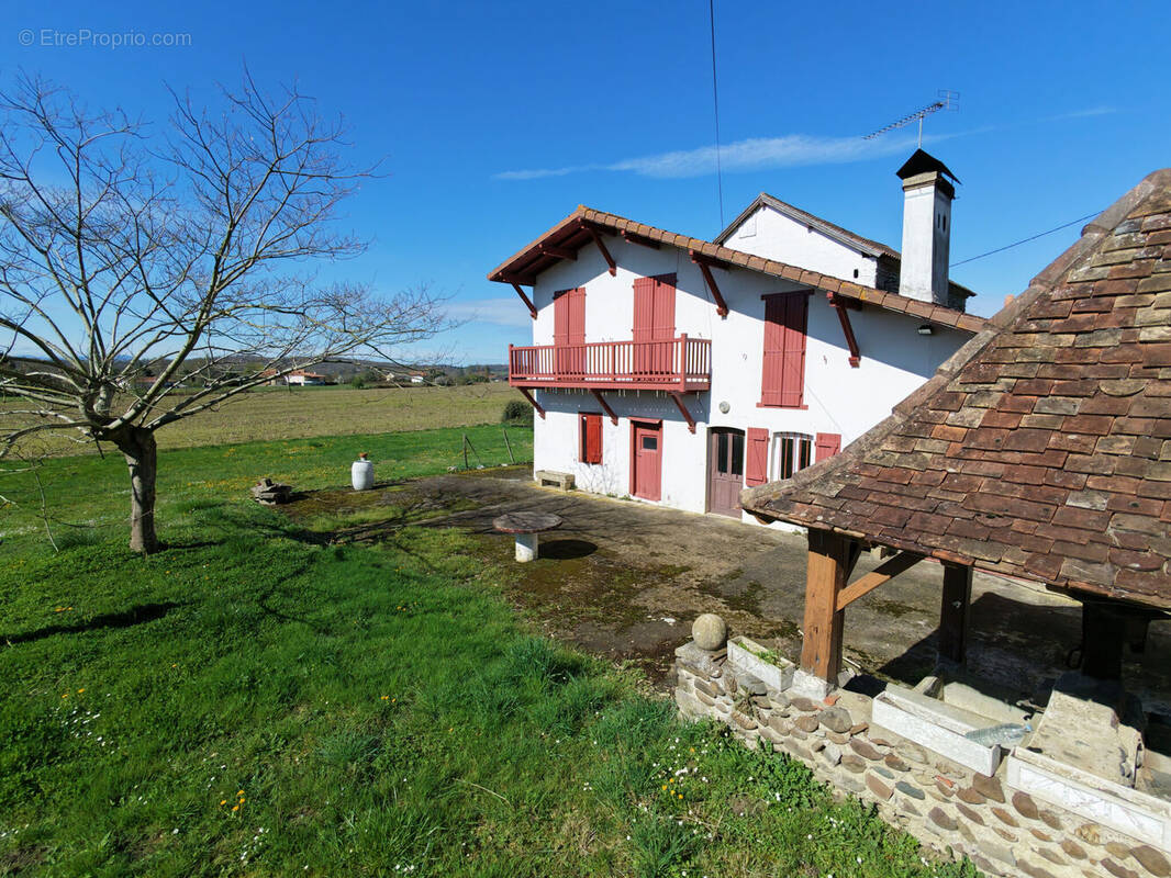 Photo 1 - Maison à SAUVETERRE-DE-BEARN