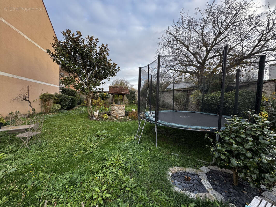 Maison à NANTEUIL-LES-MEAUX