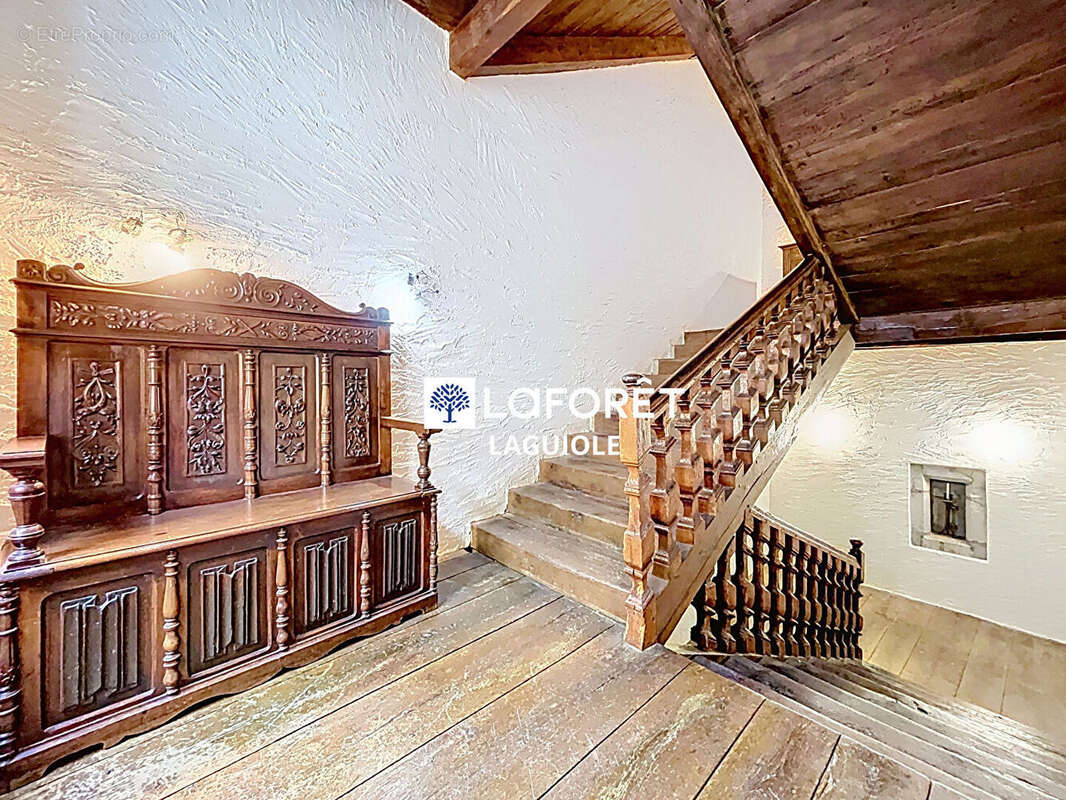 Maison à MUR-DE-BARREZ