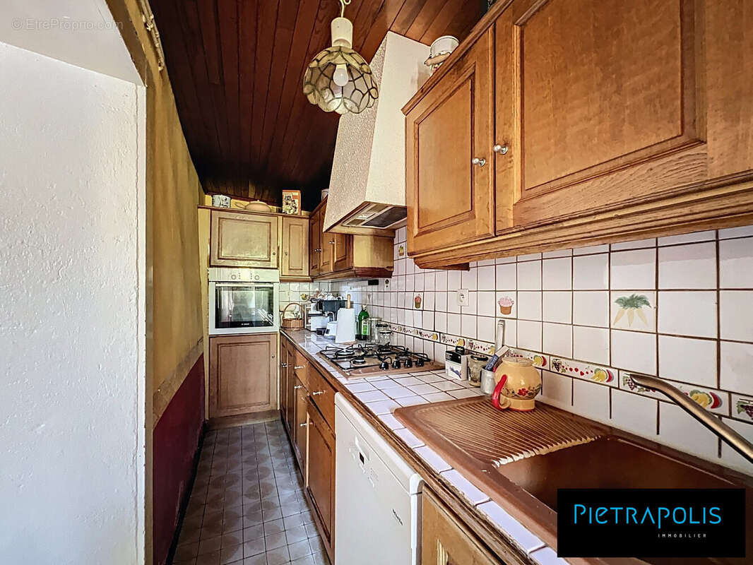 Maison 200 m² à Civrieux  - photo 9