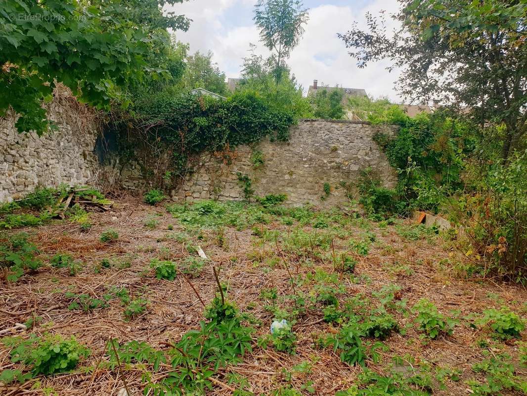 Maison à NANTEUIL-LE-HAUDOUIN