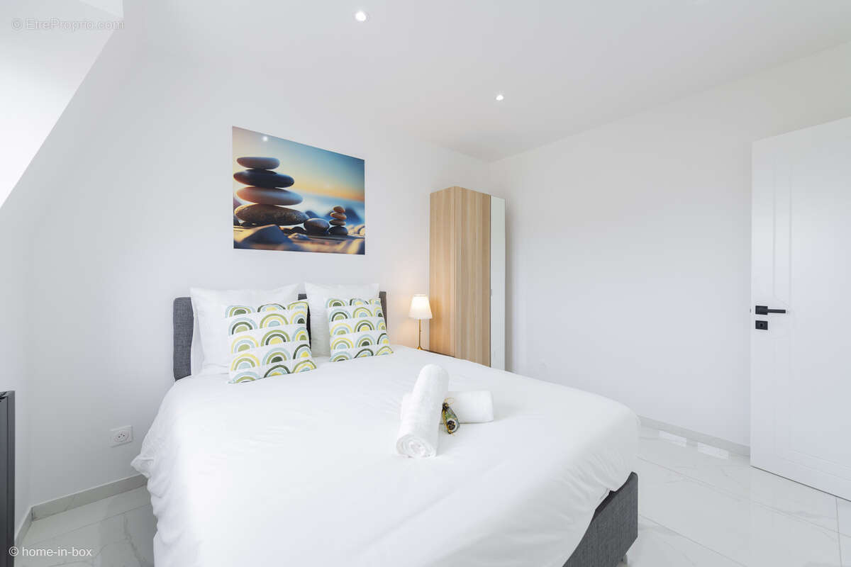 Appartement à PARAY-VIEILLE-POSTE