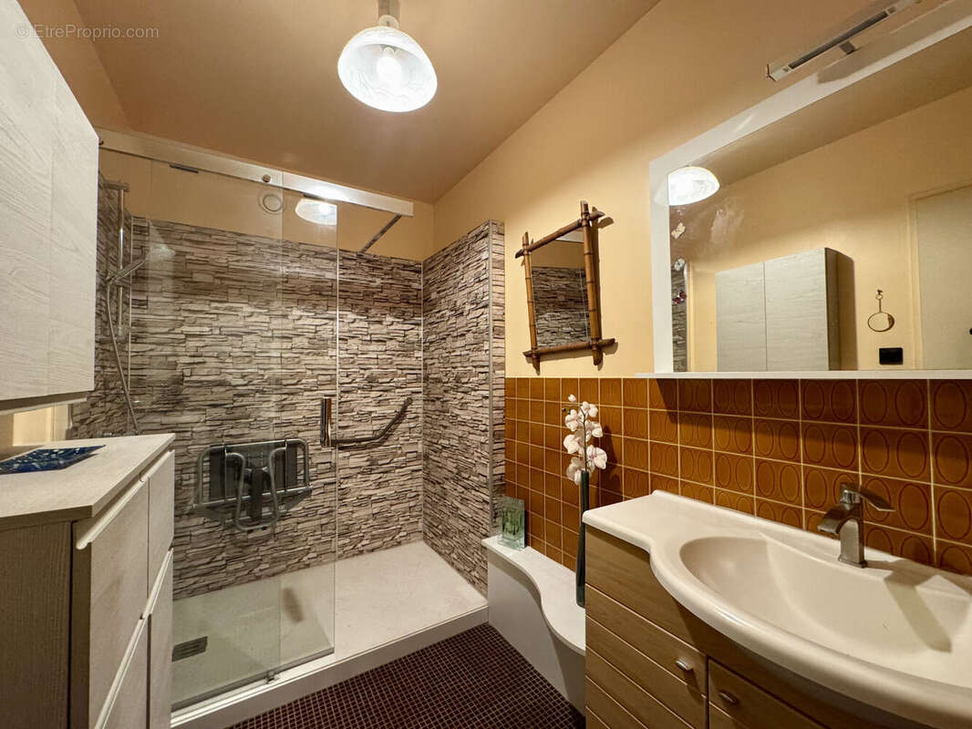 Photo 6 - Appartement à CHAMALIERES