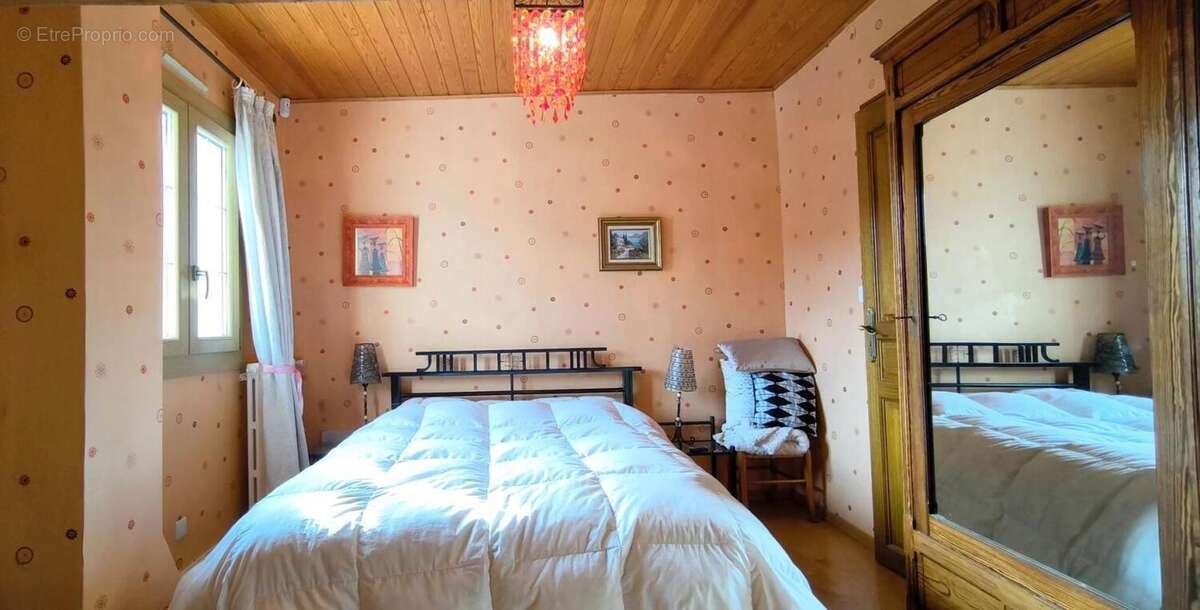 Maison à VETRAZ-MONTHOUX