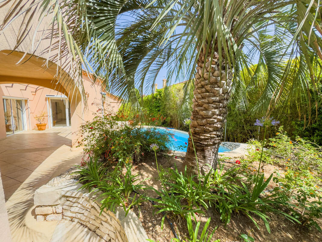 Maison à CARRY-LE-ROUET