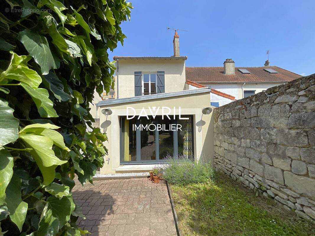 Maison à CONFLANS-SAINTE-HONORINE