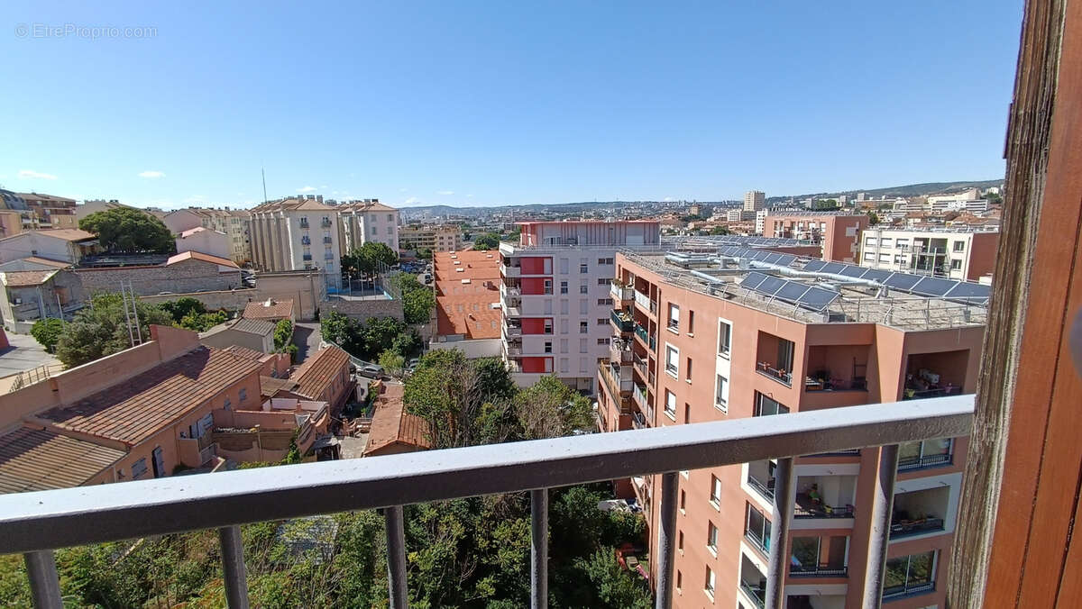 Appartement à MARSEILLE-3E