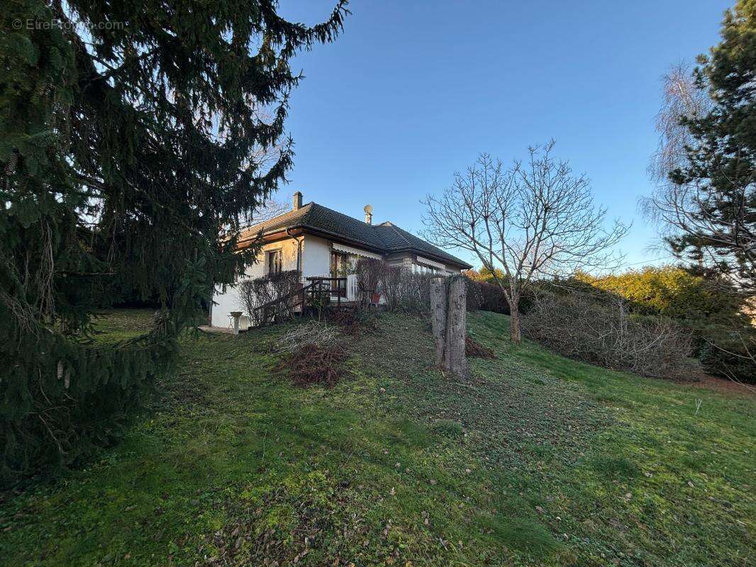 Maison à SAINT-BERON