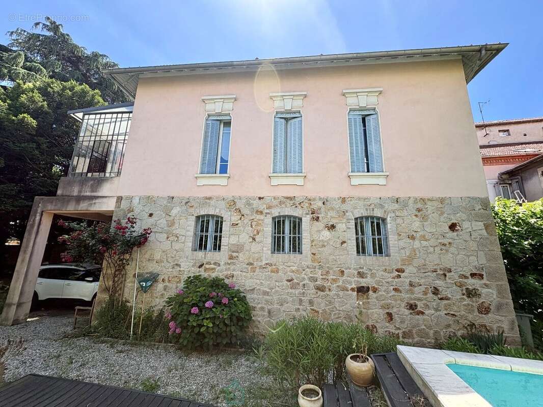 Maison de maître: élégance, confort et jardin - photo 7