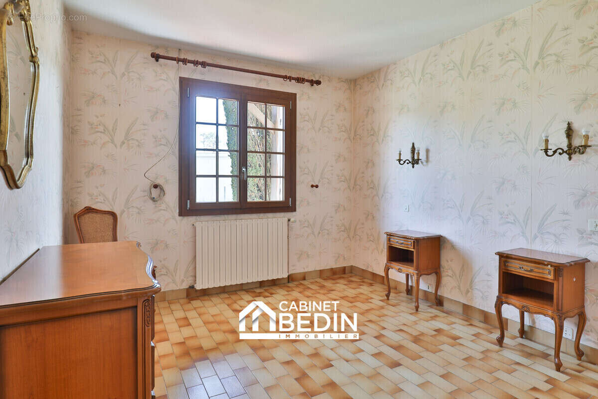Maison à ARES