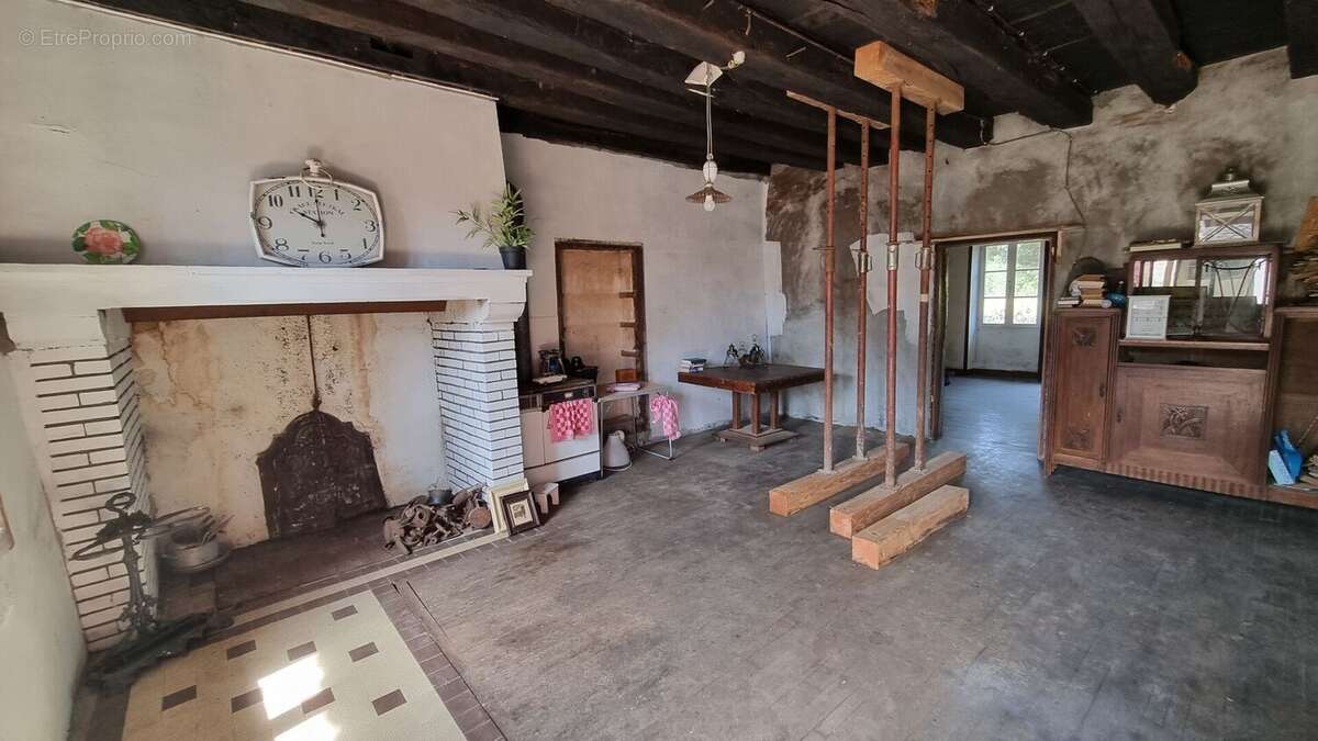 Maison 50 m² à Etouars  - photo 5