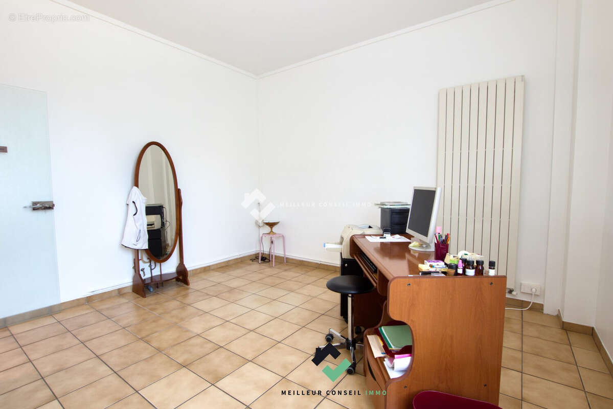 Appartement 65 m² à Choisy-Le-Roi  - photo 3