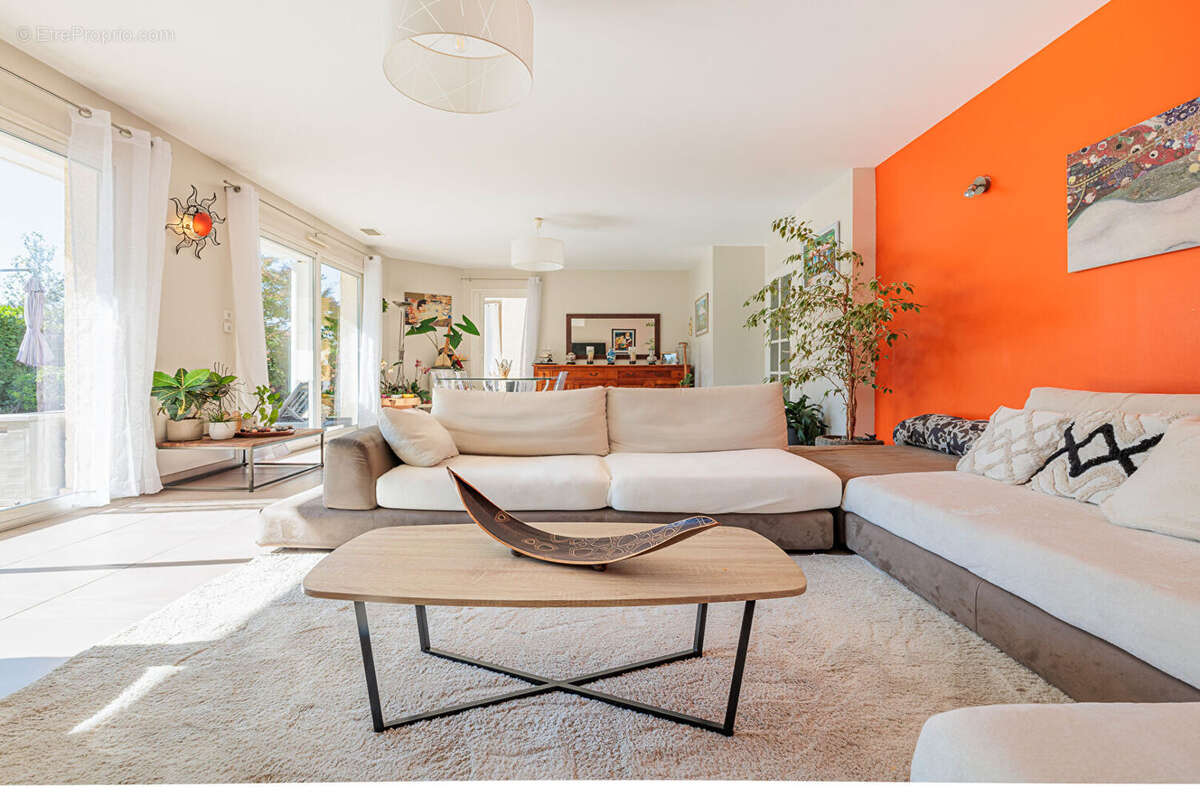 Maison à SAINT-ORENS-DE-GAMEVILLE