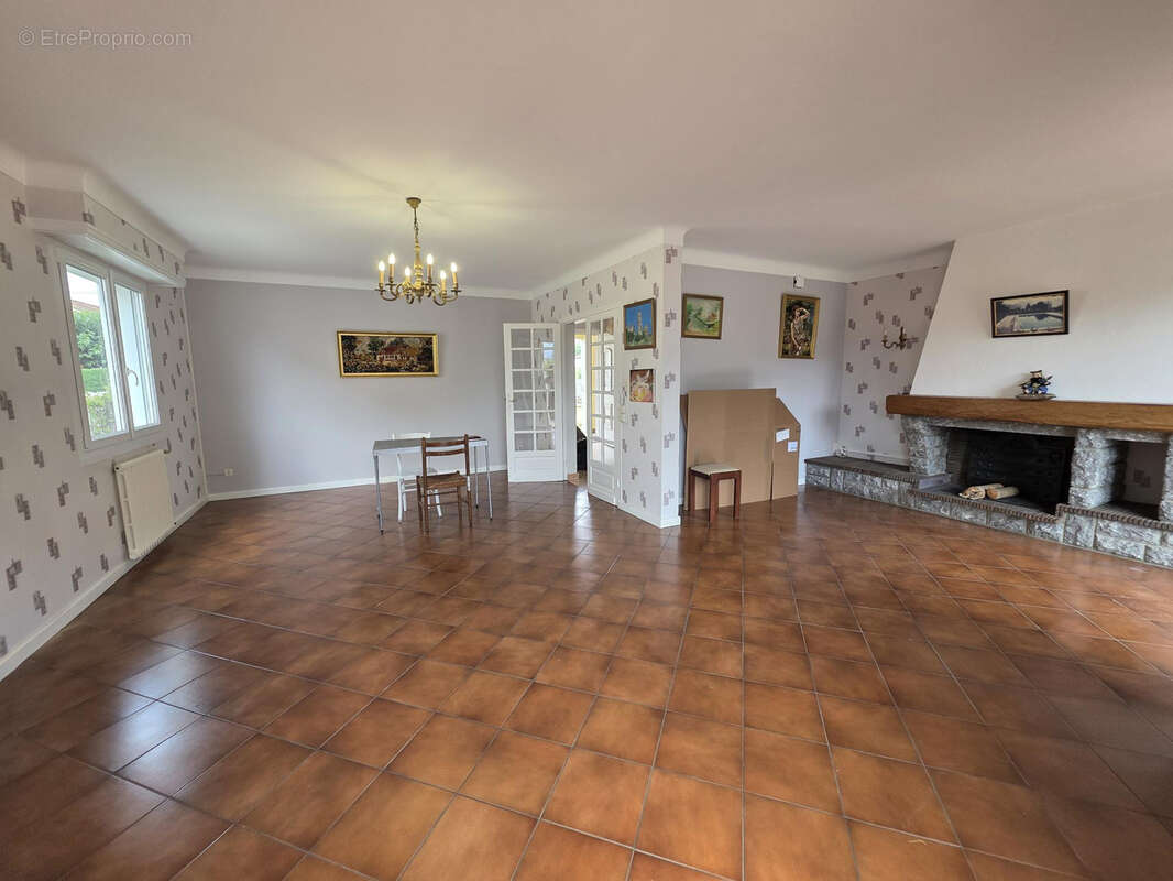 Lourdes   Maison avec deux appartements, grand garage et terrain constructible - photo 5