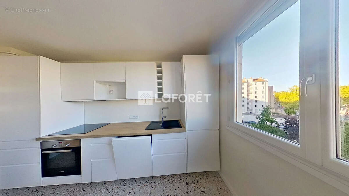 Appartement à LYON-8E